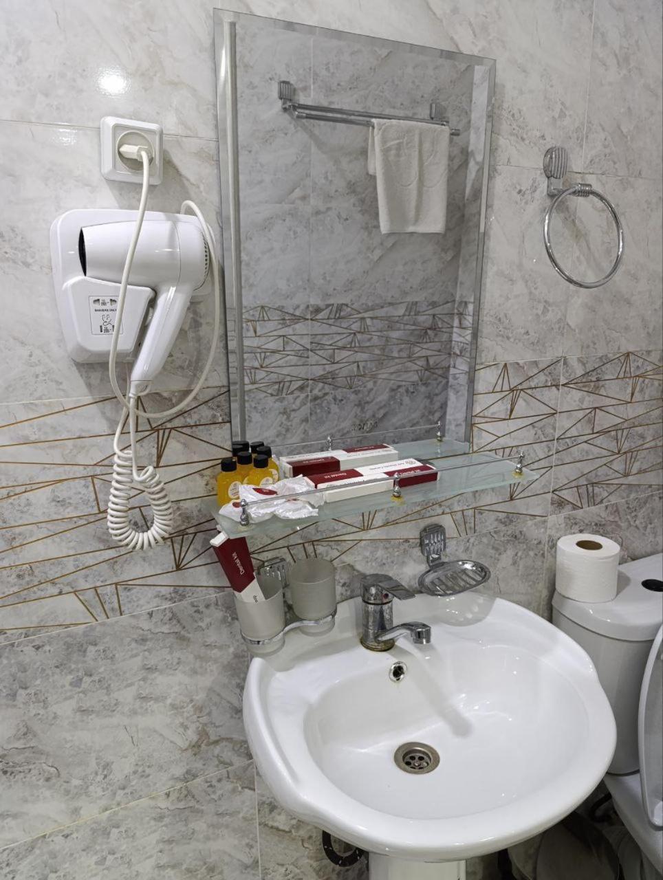 טשקנט The Art Hotel מראה חיצוני תמונה